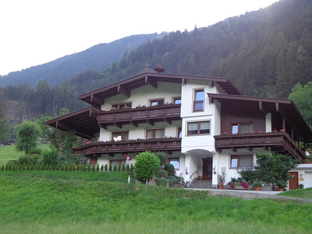 Haus Oblasser Финкенберг Экстерьер фото