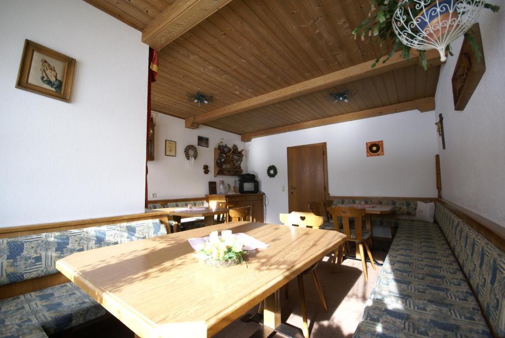 Haus Oblasser Финкенберг Экстерьер фото